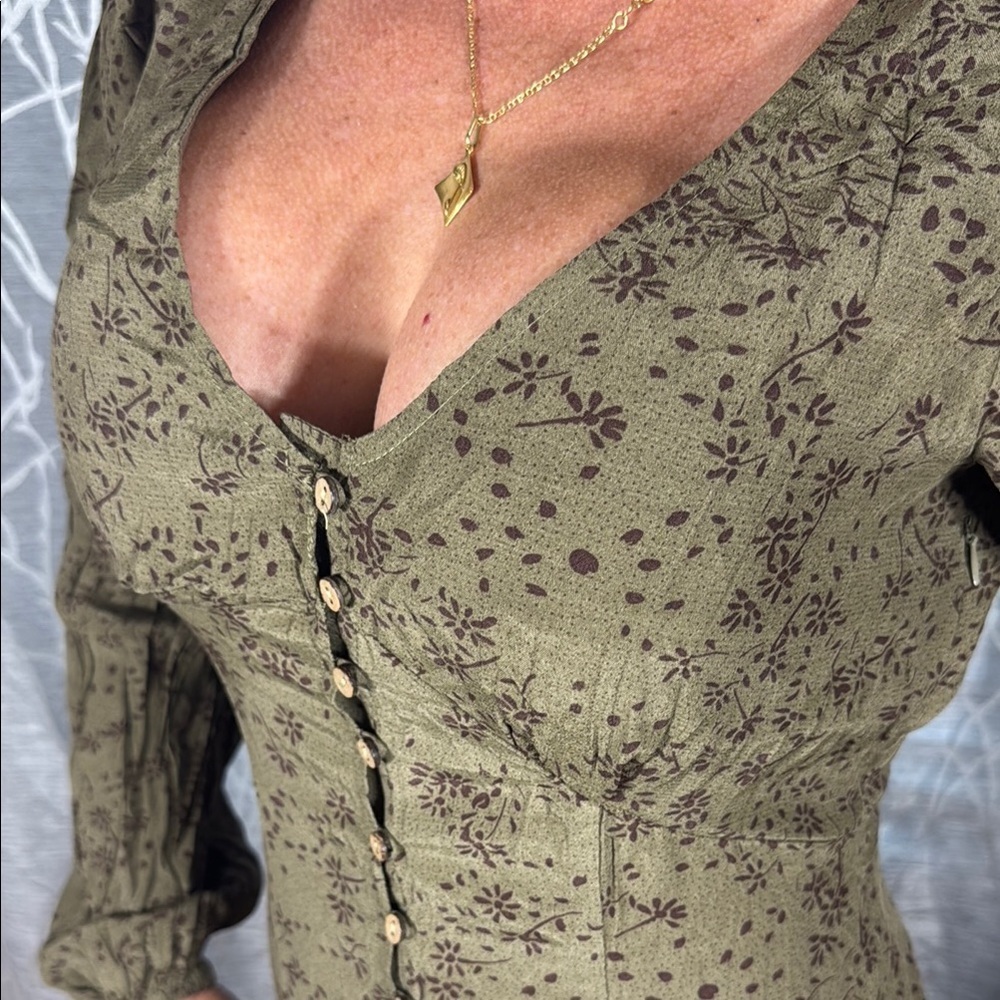 IN LOOM OLIVE FLORAL LONG SLEEVE MIDI DRESS S - Picture 3 of 9
